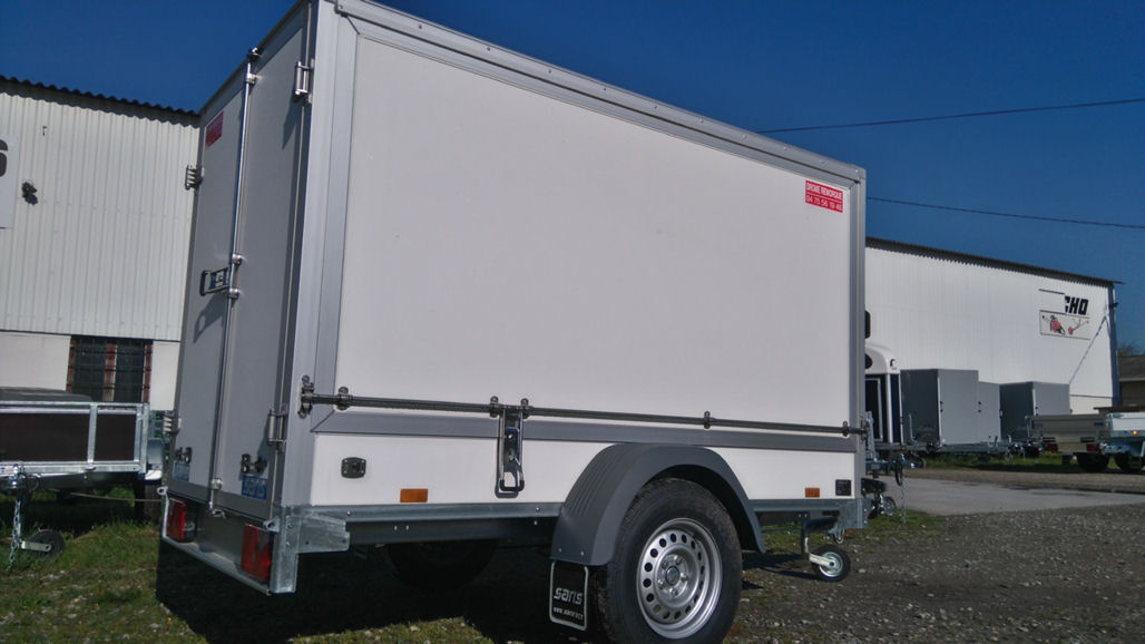 Remorque fourgon SARIS DV135F 1350 kg 920 kg 256x134x150 cm – Image 3